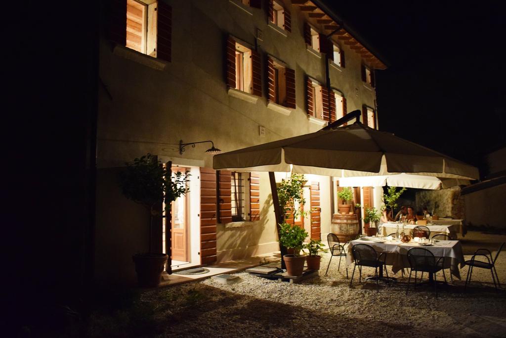 Agriturismo Borgo Valfredda Villa Mezzane di Sotto Exterior photo